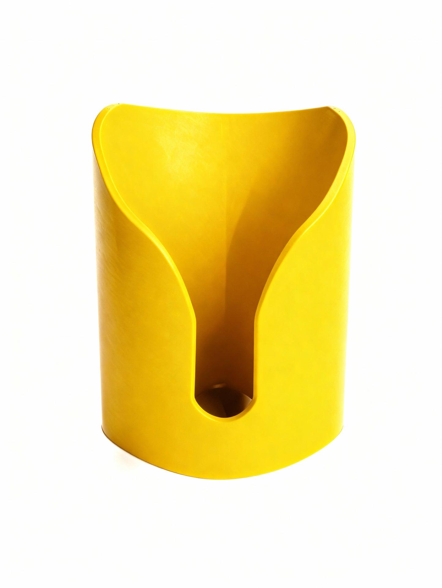 Disposable Cup Magnetic Holder - Durable Plastic Wall-Mount Holder with Magnetic or Screw-In Options for Metal Surfaces