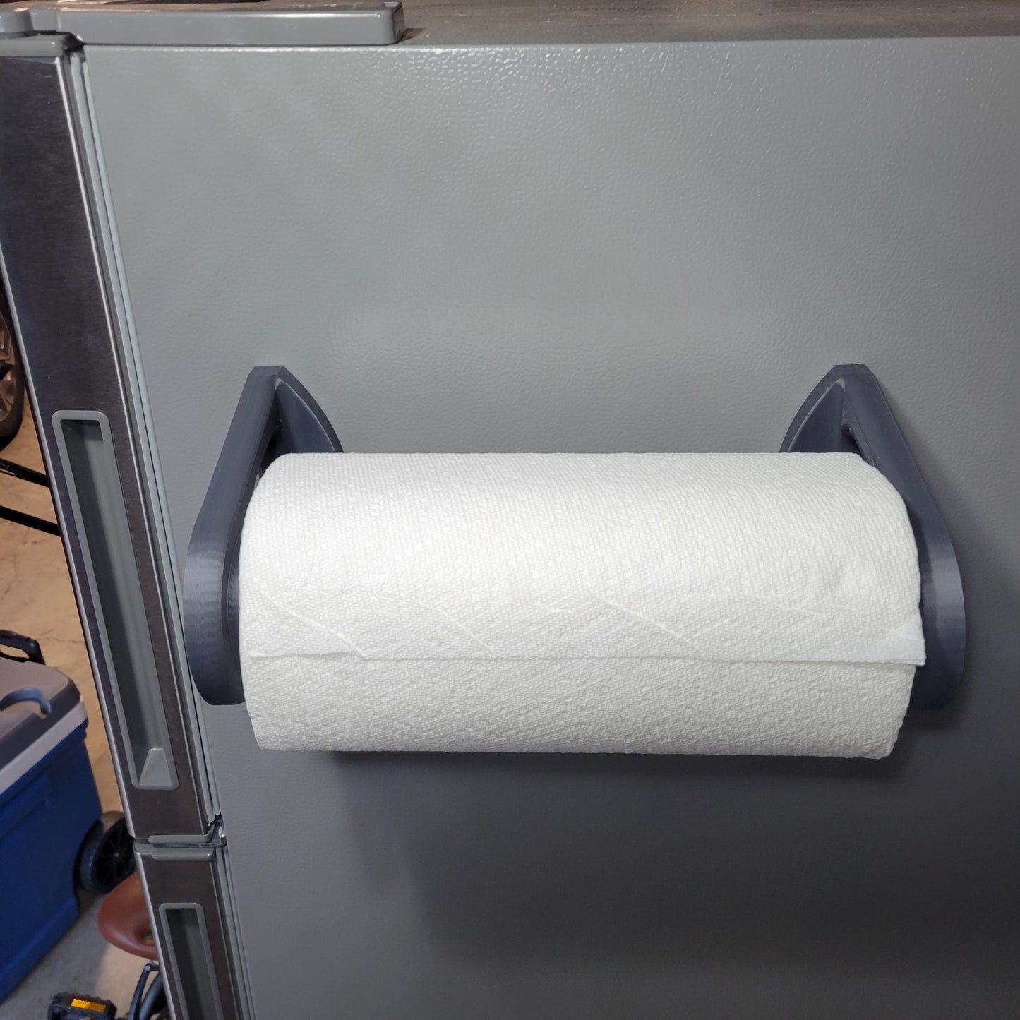 Magnetic Paper Towel Holder - Versatile Horizontal & Vertical Mount for Kitchen, Garage, or Office