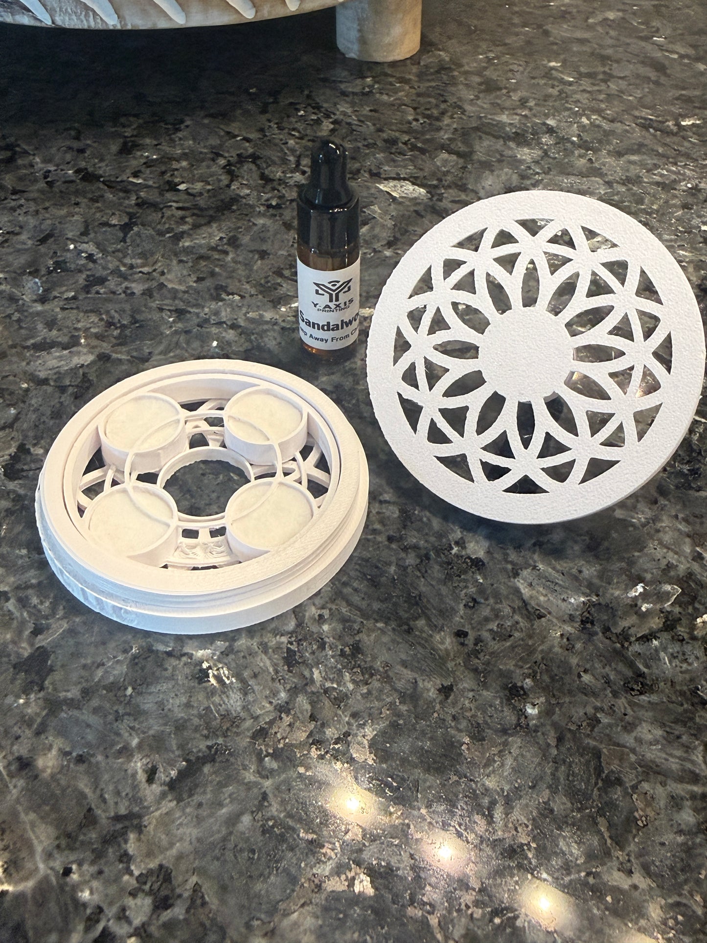 Refillable Vent Clip Air Freshener for Home, Adjustable Fragrance Diffuser, HVAC Floor Ceiling Car Vents, Made to Order 7 Colors