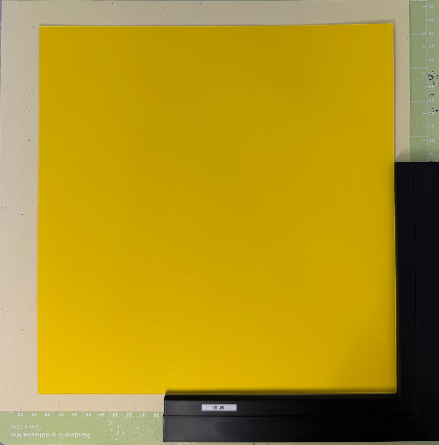 Paper Layering Guide for Scrapbooking – Precision Photo Matting & Alignment Tool