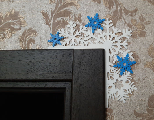 Christmas Door Corners